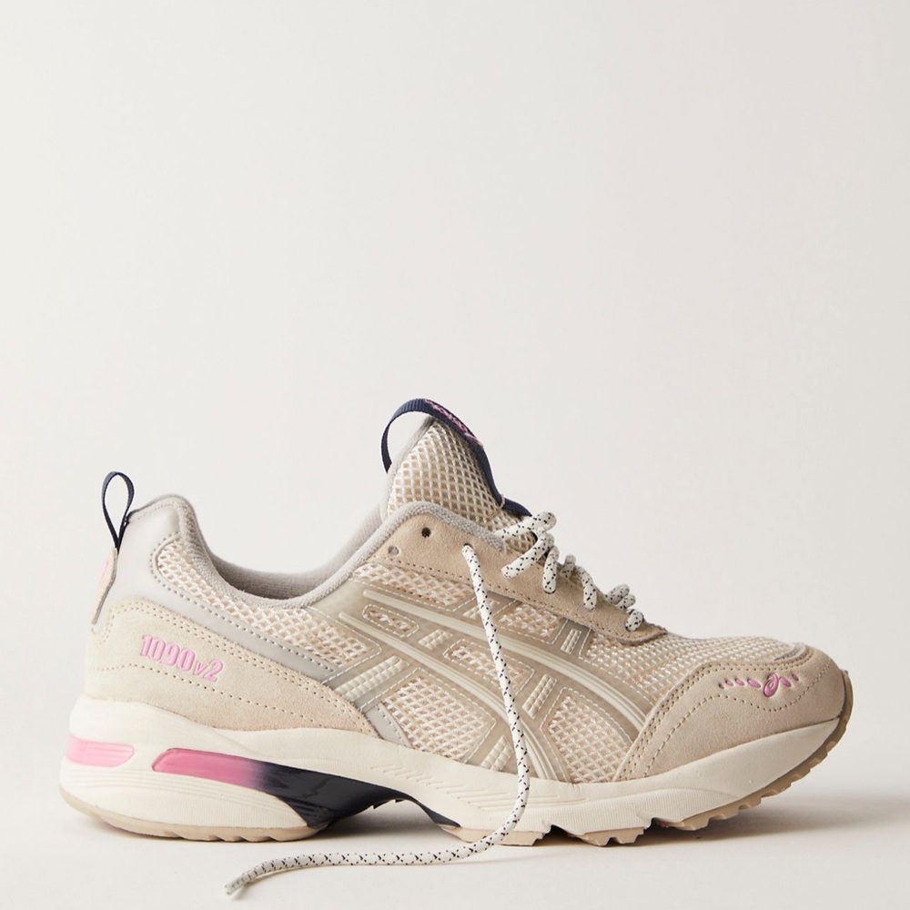ASICS Gel 1090v2 women’s size 9.5